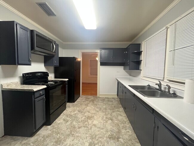 Spacious Kitchen - 160 Fore Ave