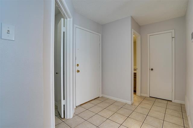 Building Photo - 760 Via Miramonte