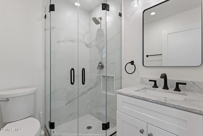 Building Photo - 265 McKnight Rd