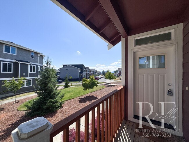 Building Photo - 1060 Banyan St