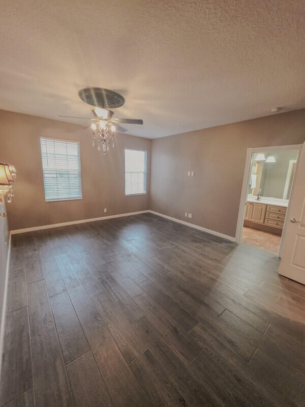 Building Photo - 43 Live Oak Cir