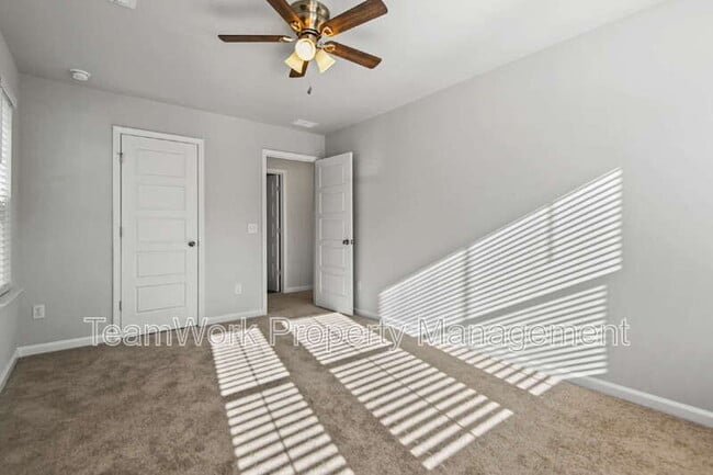 Building Photo - 7926 Triggerfish Way