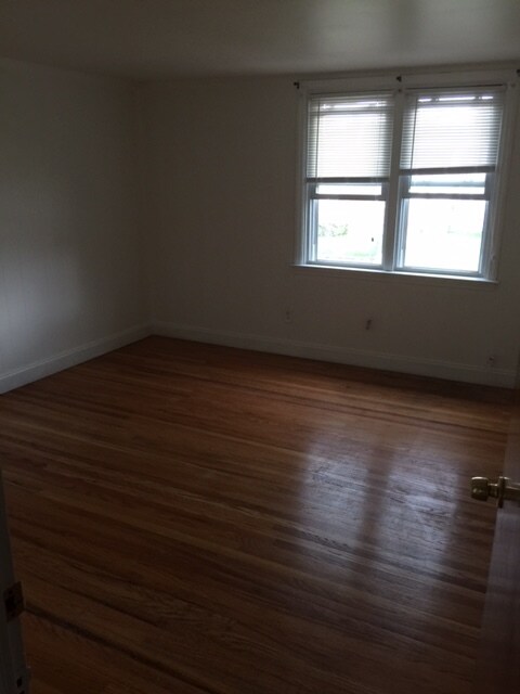 Building Photo - 5224 Fairhaven Rd