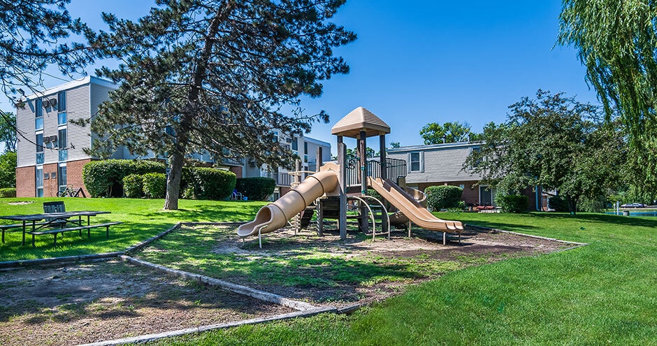 Grand Oaks - Gurnee Il Apartment Finder