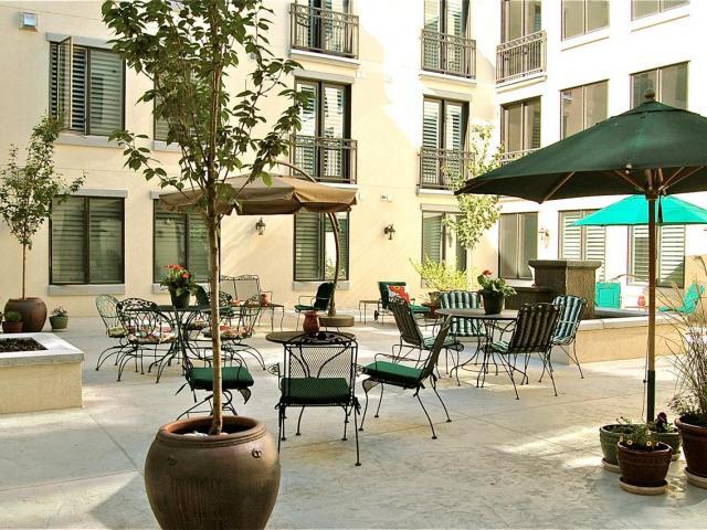 Courtyard - 88 S 900 E