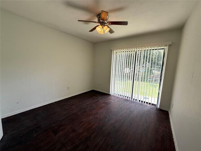 Building Photo - 421 SW 67th Terrace