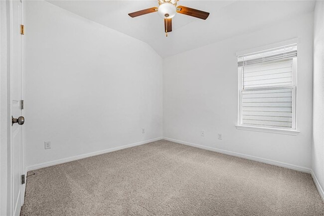 Building Photo - 412 Breccia Trl