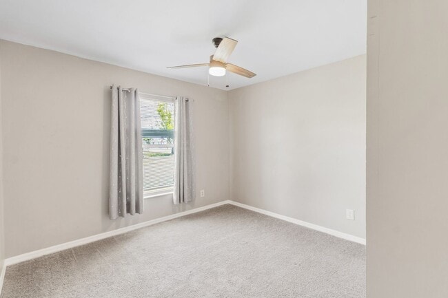 Building Photo - Spacious Duplex in SW Cape Coral