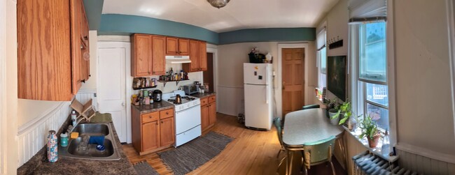 Primary Photo - 1650 N Arlington Pl