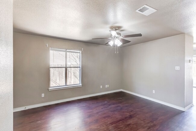 Building Photo - 2501 Schwald Rd