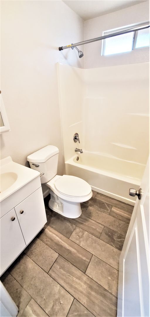 Building Photo - 938 Fourth St