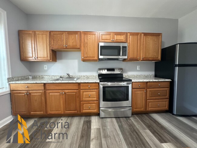 Building Photo - Updated 4 Bedroom Home in the Heart of Bal...