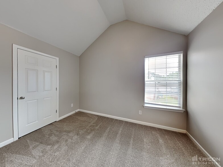Building Photo - 1840 Lily Stem Trail NE