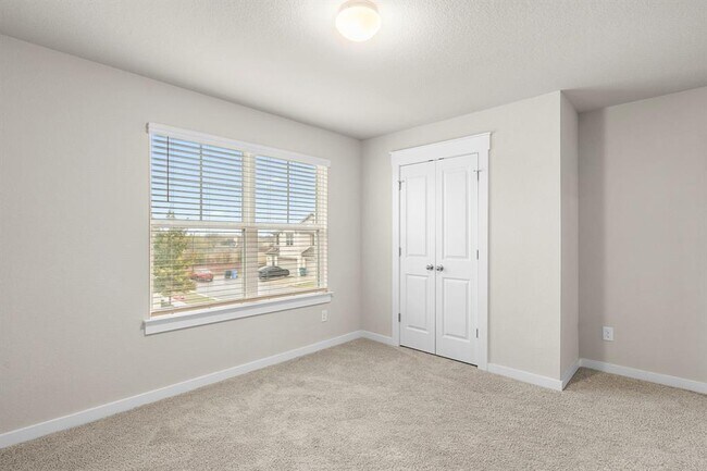 Building Photo - 17200 Leafroller Dr