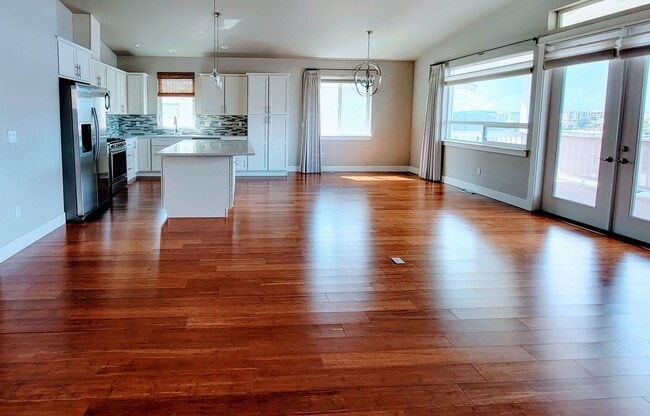 Building Photo - Luxurious and spacious 3 bed home in Manette