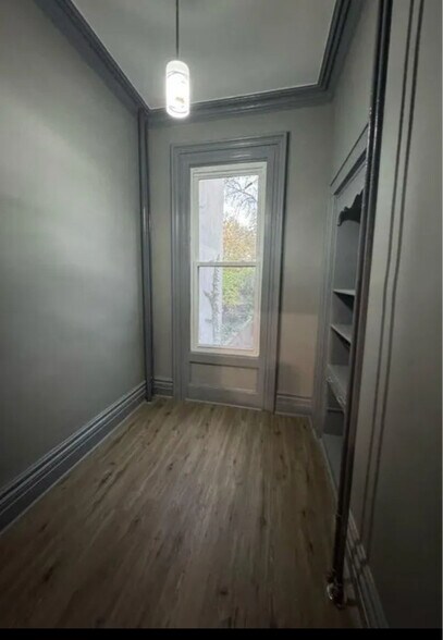 Building Photo - 58 Woodbine St