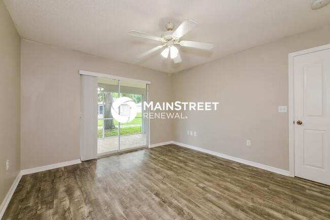 Building Photo - 7527 42nd Ct E