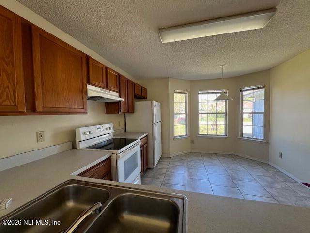 Building Photo - 11170 Wandering Oaks Dr