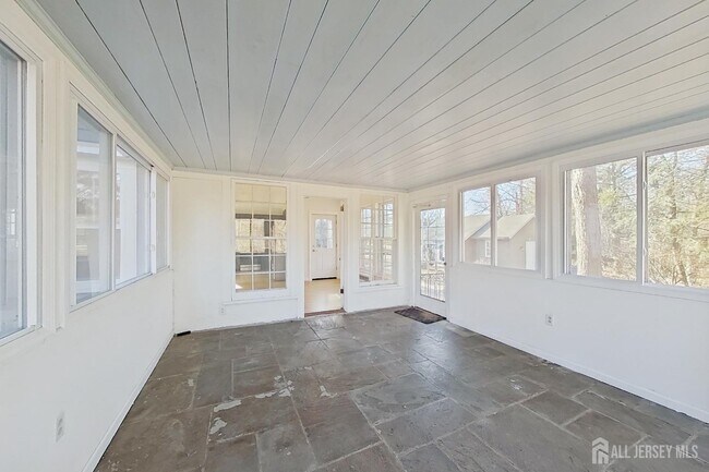 Building Photo - 205 Ashland Rd