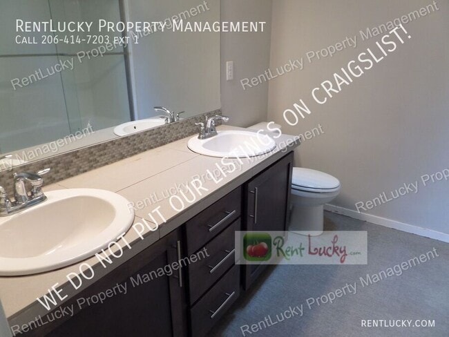 Building Photo - 24520 95th Pl S