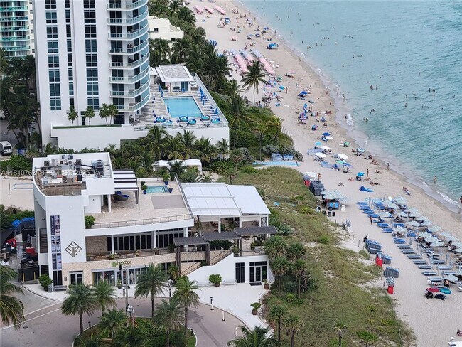 Building Photo - 1830 S Ocean Dr