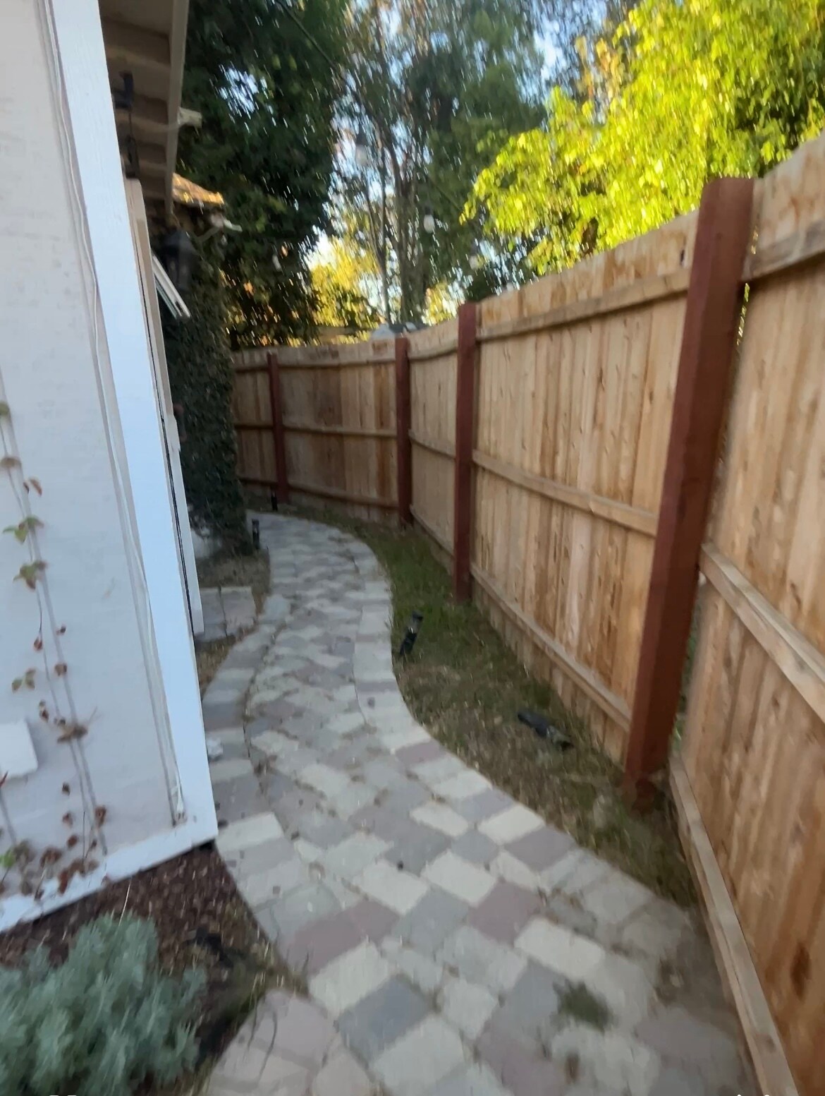 Building Photo - 16616 Haynes St