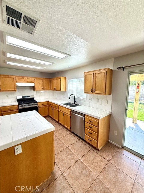 Building Photo - 7262 Magnolia Pl