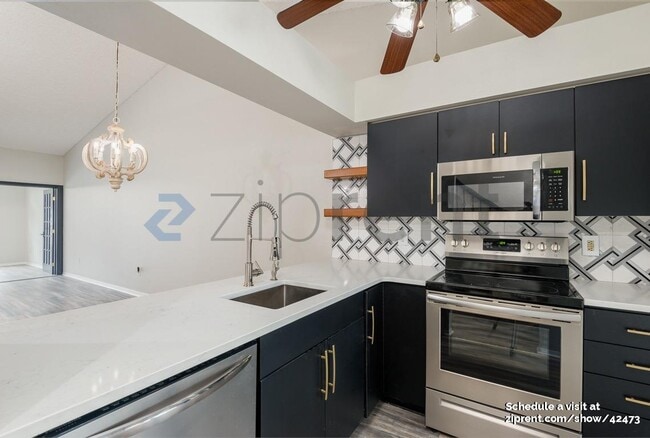 Building Photo - 2588 Stony Brook Ln