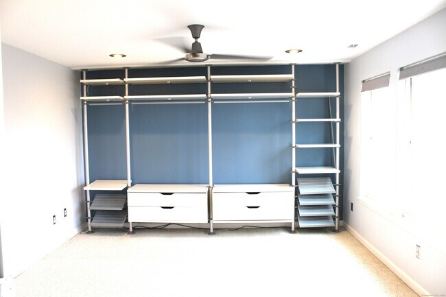 Building Photo - 38 Woodhill Rd