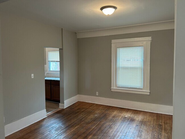 Building Photo - 81 Woodland St