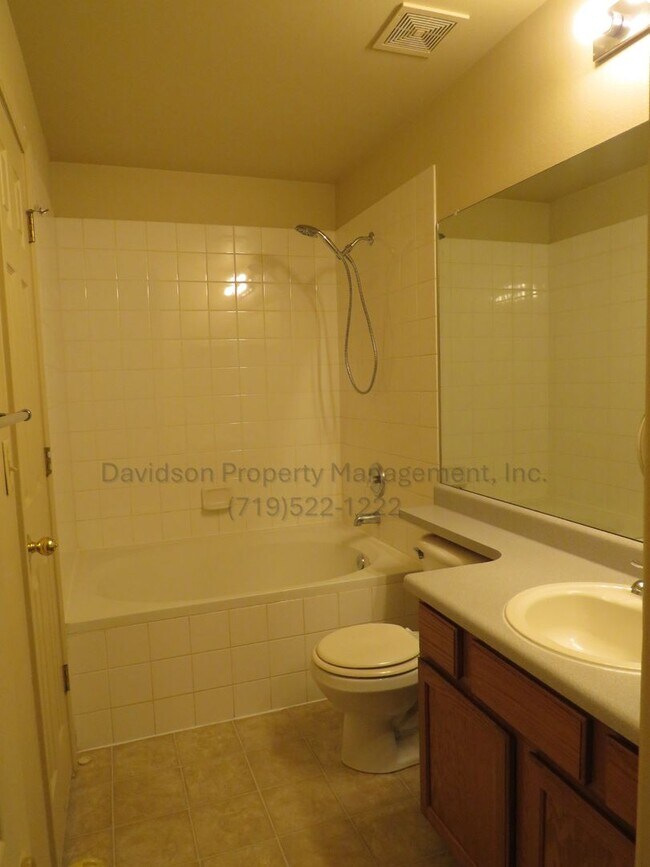 Building Photo - Wonderful 3-bedroom Rancher in Fountain