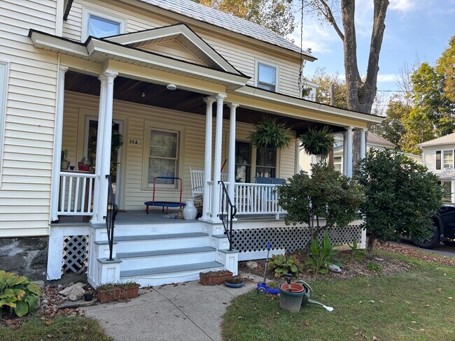 Building Photo - 35 Prospect St