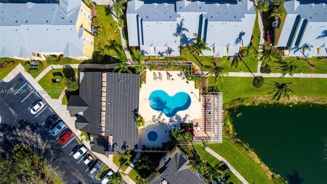 Building Photo - 6292 La Costa Dr