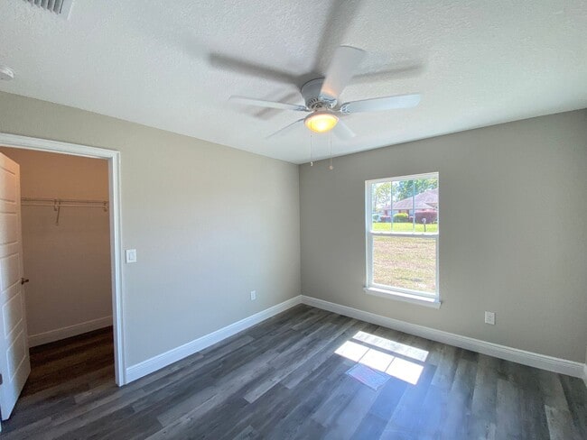 Building Photo - Custom Home - Kingsland Country Estates Desirable  4/2/2 **Won't Last**