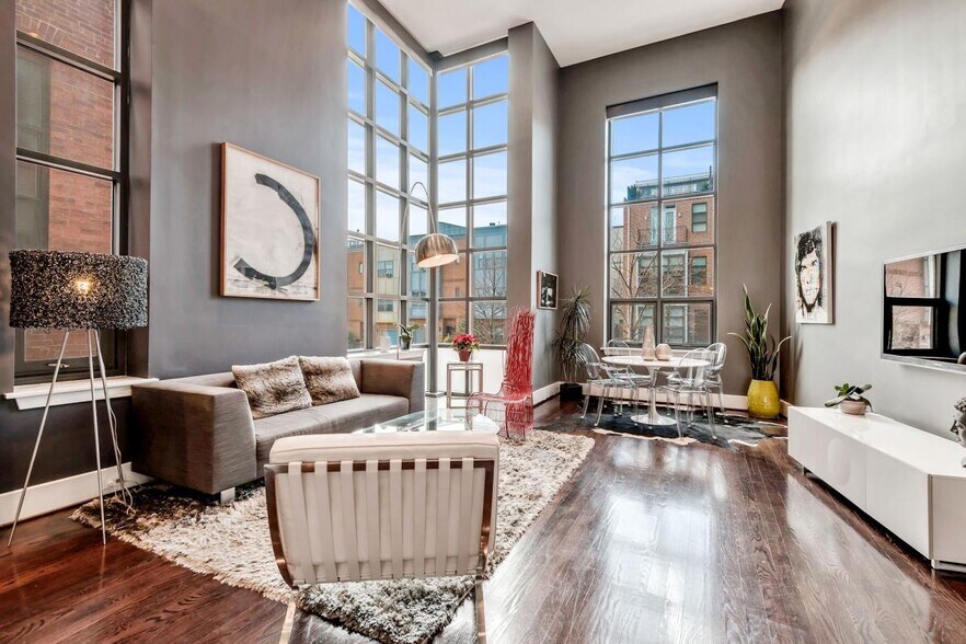 Primary Photo - 2109 10th St NW