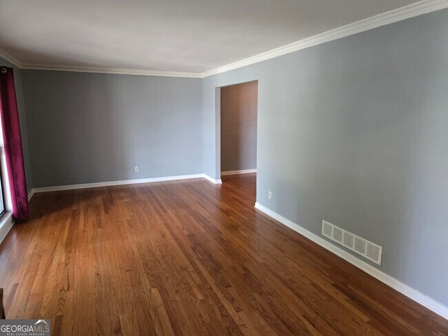Building Photo - 1793 Cherry Valley Cir SE