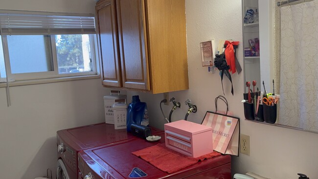 Building Photo - 1748 S 500 E