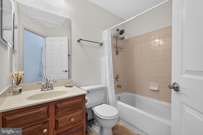 Building Photo - 20944 Rootstown Terrace