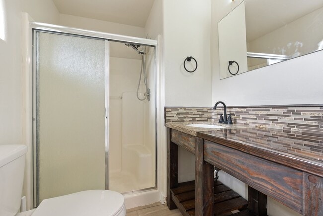 Building Photo - Beautiful Home in Winchester Hills