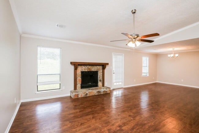 Building Photo - 5056 Rails Way