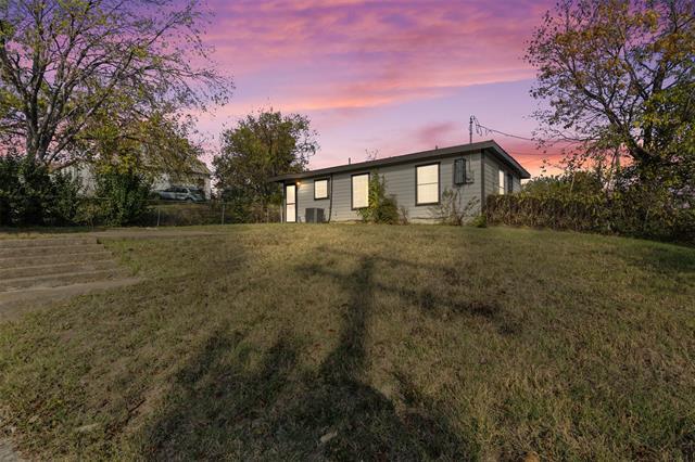 Building Photo - 1924 Irma St