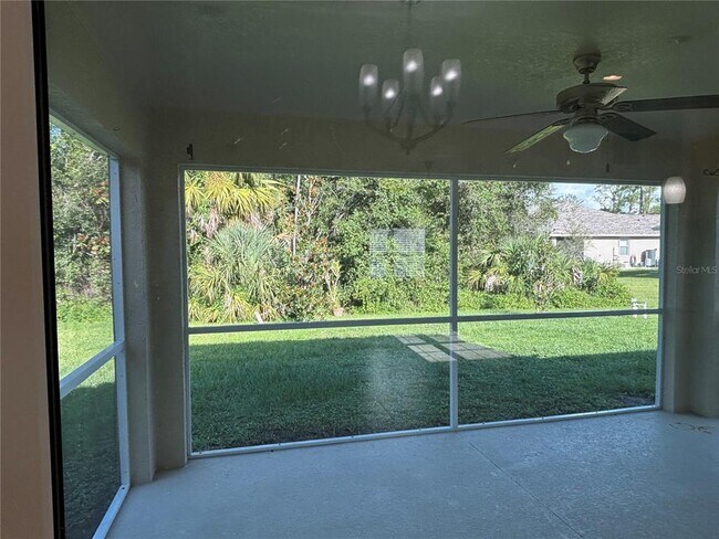 Building Photo - 1876 Atwater Dr