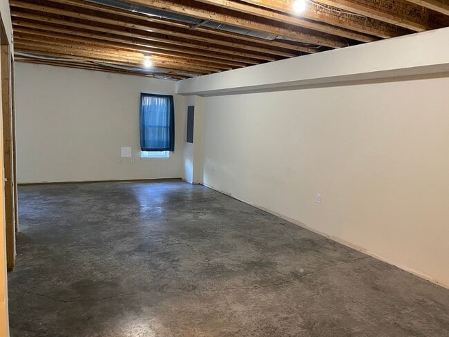 Building Photo - Renovated Home with Open Floor Plan, NEW L...