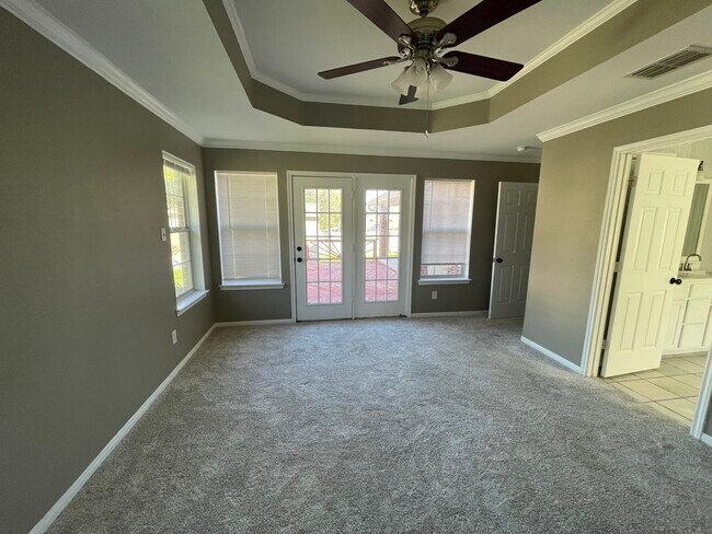 Building Photo - 7266 Piping Rock Rd