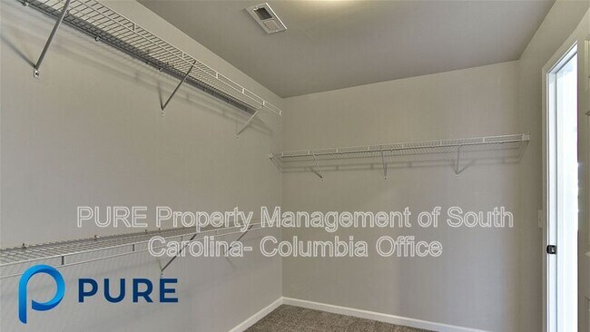 Building Photo - 229 Kenmore Park Dr