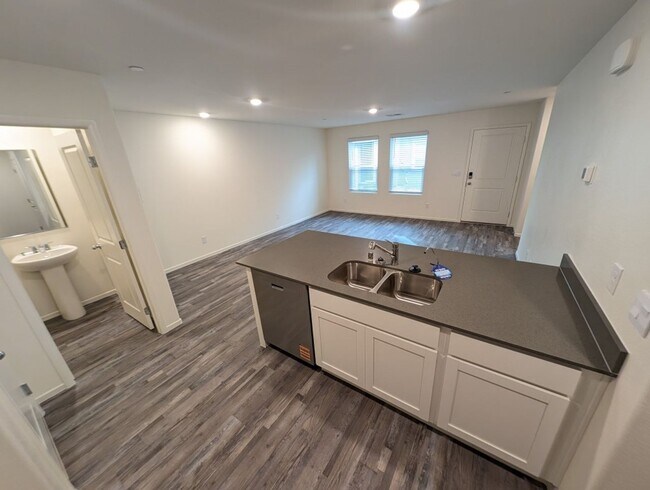 Building Photo - 5018 Sage Mesa Ave