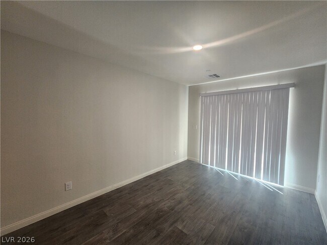 Building Photo - 3783 Enchanted Sky St