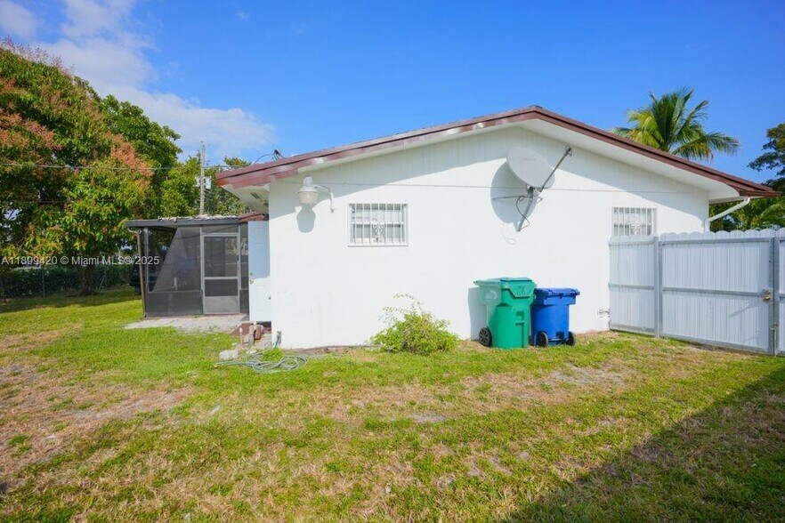 Building Photo - 135 NW 208th St