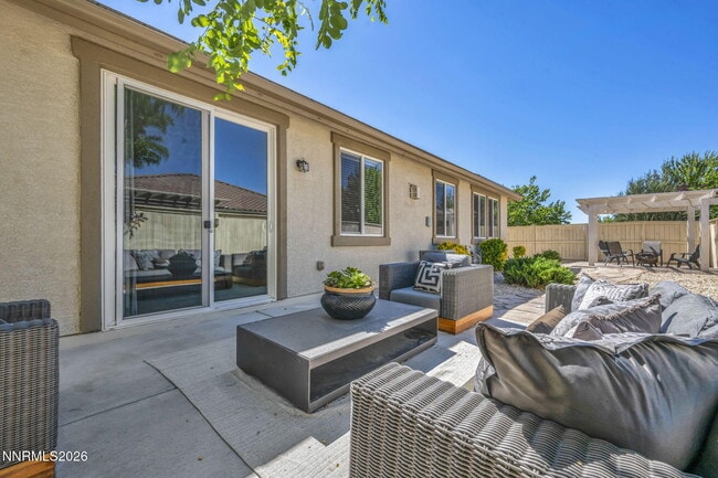 Building Photo - 10740 Cedar Rock Dr