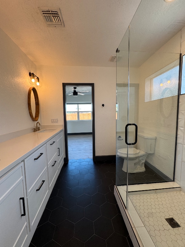 Building Photo - 1616 E Willetta St